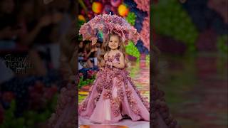 Desfile de bebês #bebes #baby #fashionbaby #cutebaby