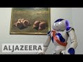 Robot serves as art guide at Australian gallery