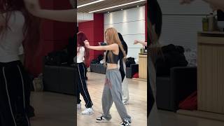 ITZY 2ND WORLD TOUR BORN TO BE 📁 Practice Behind.zip #YEJI #ITZY#예지 #ITZY_BORNTOBE #ITZY_WORLD_TOUR