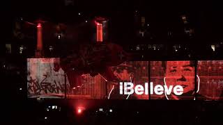 Roger Waters - Pigs (Three Different Ones) (Live in Toronto at The Air Canada Centre)