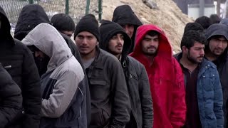 Migrants in Bosnia face icy, 'dire' conditions