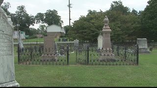 Unknown salesman's grave remains a Central Georgia mystery