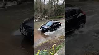 Nissan Juke vs Water Splash
