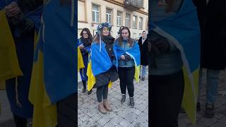 Прогулка с Natalex/319: шествие в поддержку Украины в центре #vilnius.