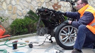 How to disassemble a scooter (1st part)