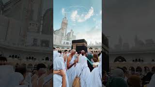 lagi To'waf ketemu mas duta Sheila on 7 di Ka'bah Makkah