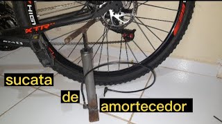 bomba de encher pneu de bicicleta bike feita com sucata de amortecedor