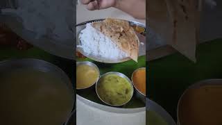 SOUTH INDIAN🙏🏻 THALI MEALS🍛 @ Adyar Ananda Bhavan (A2B)!!🤩☺️👍🏻👌🏻🤍💛♥️#shorts