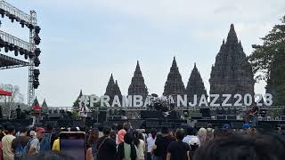 K R A K A T A U feat. Andre Dinuth & Barry Likumahuwa PELICAN at Prambanan Jazz Festival