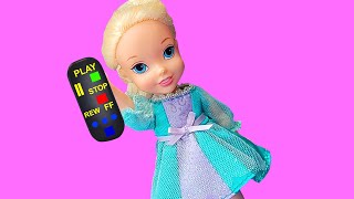 Special remote control ! Elsa & Anna toddlers at school - Barbie doll is the teacher