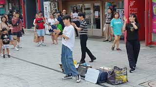 [STREET ARTIST] YU KAGAWA, HYOJIN \u0026 YOUNGWON. INTERACTIVE HONGDAE BUSKING. 230628.