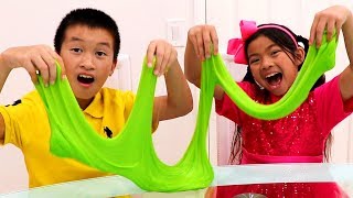 Emma & Andrew Pretend Play Making Colorful Satisfying Slime