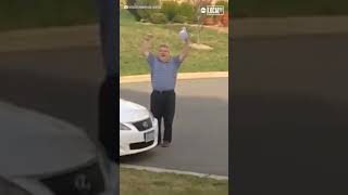Dad has best reaction to daughter's college acceptance letter