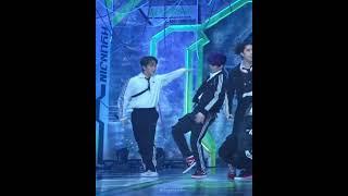 MinBin moment on Maniac stage 😍『#straykids #leeknow #changbin #minbin #maniac #oddinary 』