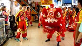 Chinese New Year Lion Dance in Singapore