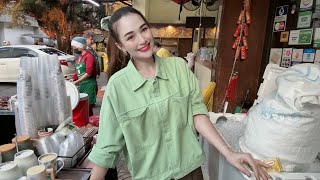 LIVE Street Café - Welcome Family 🤗 Ploysai Coffee Lady in Bangkok Thailand - Thai Street Food