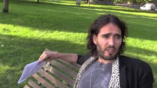 Farage vs Hannity: Right-Wing Lovers? Russell Brand The Trews (E142)