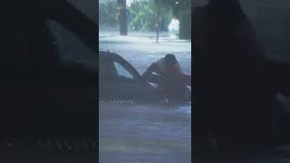 Reporter rescues woman from floodwaters in Orlando, Florida #Shorts
