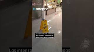 Llueve en el Mercado Municipal de Lugo