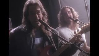 Chicago - You're Not Alone (Official Music Video)