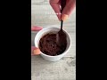 snadný 5minutový recept na brownie z hrnku do mikrovlnné trouby