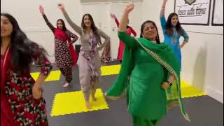 Pariya to wadd Soni, Punjabi dance female version, Miss Pooja old songs