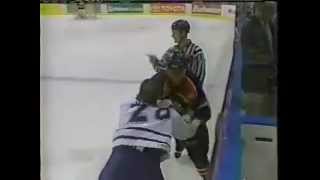 Hockeyfighters.cz  Tie Domi vs Paul Laus.wmv