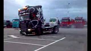 derapate scania v8