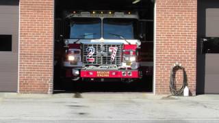 Morningside rescue engine 827 responding from quarters 7/1/17 #firetruck #pgfd #rescue