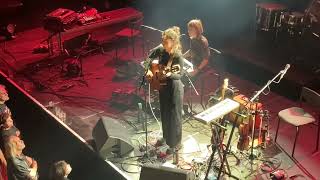 Iona Zajac \u0026 Radie Peat - The Four Maries (Scottish murder ballad) - Live at Paradiso 2023