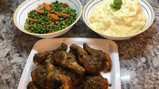 Oven cooked turmeric chicken/mashed potatoes/sautéed vegetables