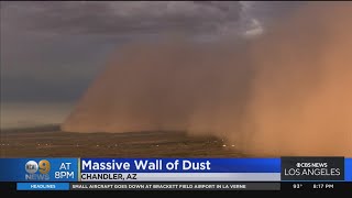 6,000 foot high wall of dust passes through Chandler, Arizona