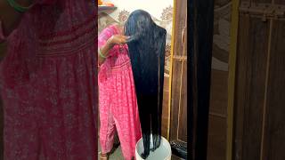 बालों को धोते हुए 💆🏻‍♀️#shorts #shortvideo #trending #viral #hairwash #hair #love #longhair #vlog