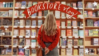 A cozy, rainy night bookstore vlog ✨  Book shopping at the world’s largest independent bookstore 📚