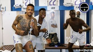 À L'INTÉRIEUR DU REAL MADRID : LA DANSE PREND LE DESSUS DANS LES CÉLÉBRATIONS DES VESTIAIRES