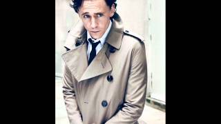 The Red Necklace - Read by Tom Hiddleston - CD 4 Track 3