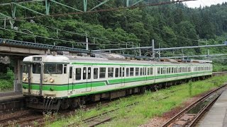 [HD]JR東日本 上越線115系 普通列車「長岡行き」越後川口駅 到着〜発車!!　Echigo Kawaguchi Station of landscape