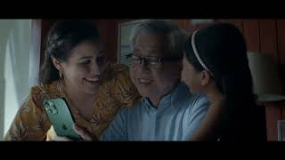 Family moments made powerful with Singtel 5G and SharePlay on iPhone 13 Pro.