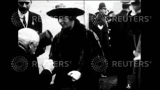 1923 Princess Mary and Viscount Lascelles at the Doncaster Hackney Horse show