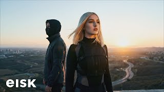Elian Skye - NEW CHAPTER (Official Lyrics Video)