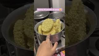 #minivlog Kya aapne yeh try kiya hai😂? #ramen #korean #noodles #foodie #comedy #funny #cooking #yum