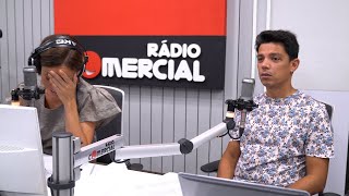 Rádio Comercial | A vida a dois quer uma vida a três...- O Homem Que Mordeu o Cão