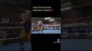 How to move like Manny Pacquiao - boxing footwork 🥊
