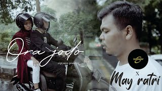 Download Lagu SOMBAT SAMBAT ft MAYRATRI ORA JODO... MP3 Gratis