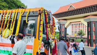 ഇല്ലാ ഇല്ല മരിക്കുന്നില്ല, ജീവിക്കുന്നു ഞങ്ങളിലൂടെ. #ommenchandy #congress #udf #july18