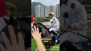 沙田馬場浪琴錶國際賽日 騎師何澤堯策騎馬王金鎗六十奪冠