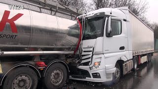 09.03.2021 - VN24 - Truck hits tanker with hazardous materials - long operation on the A1 motorway