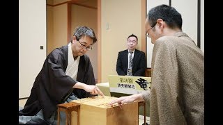 羽生が史上初の永世７冠に=将棋・竜王戦