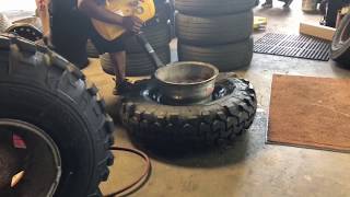 Inflating Impossible Tires GB-5M BEAD BOOSTER®