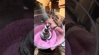 Making sanding sugar